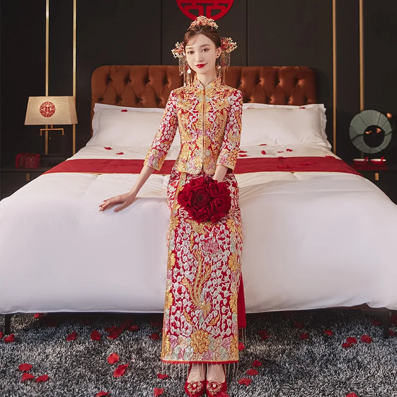 

Red Embroidery Oriental Dragon Phoenix Qipao Women Satin Cheongsam Ancient Traditional Chinese Bride Wedding Dress Long Vestidos