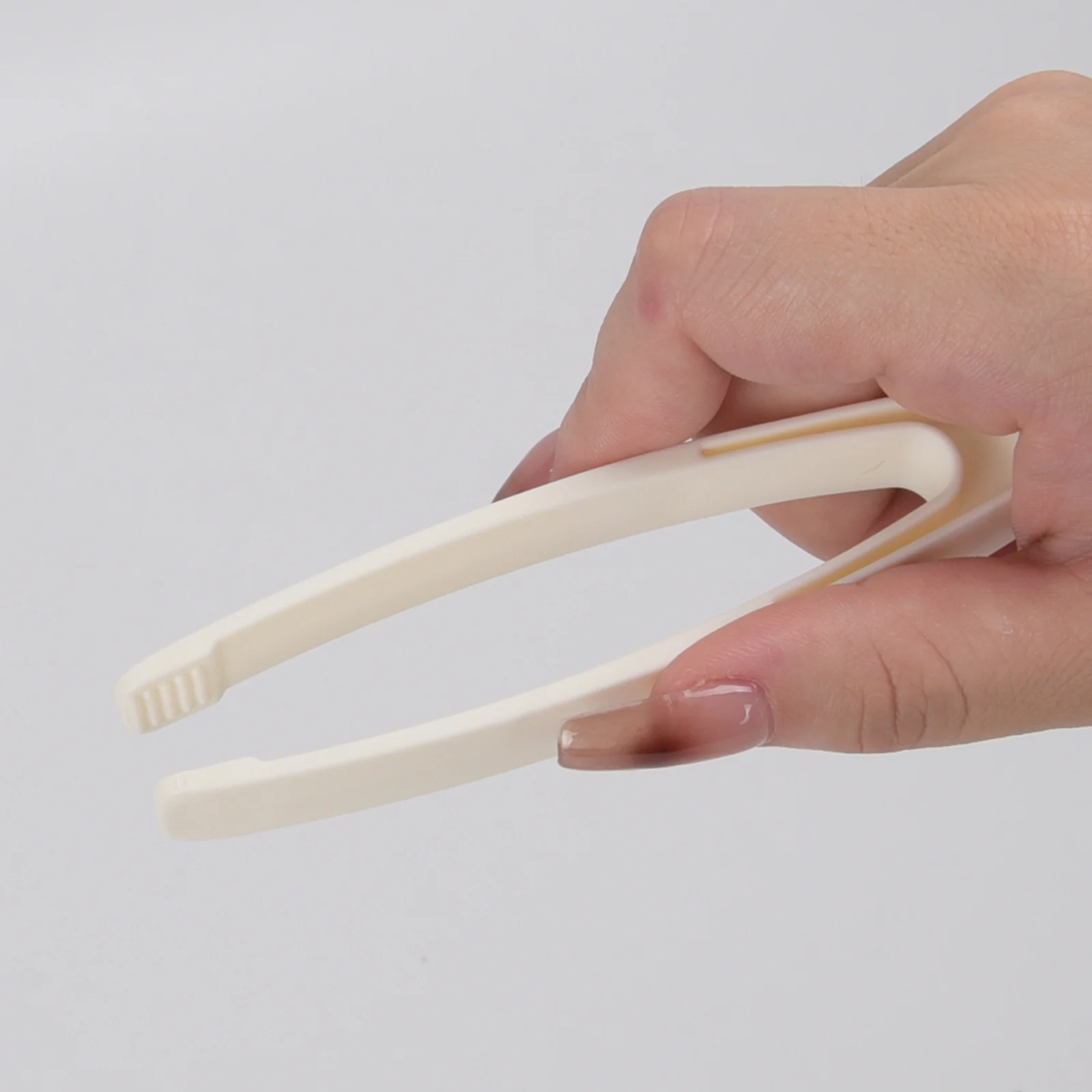 Straight-Head Plastic Tweezers Cosmetic Tweezers First-Aid Kit Tweezers Medical Tools Tweezers Wholesale Large White Clip 3