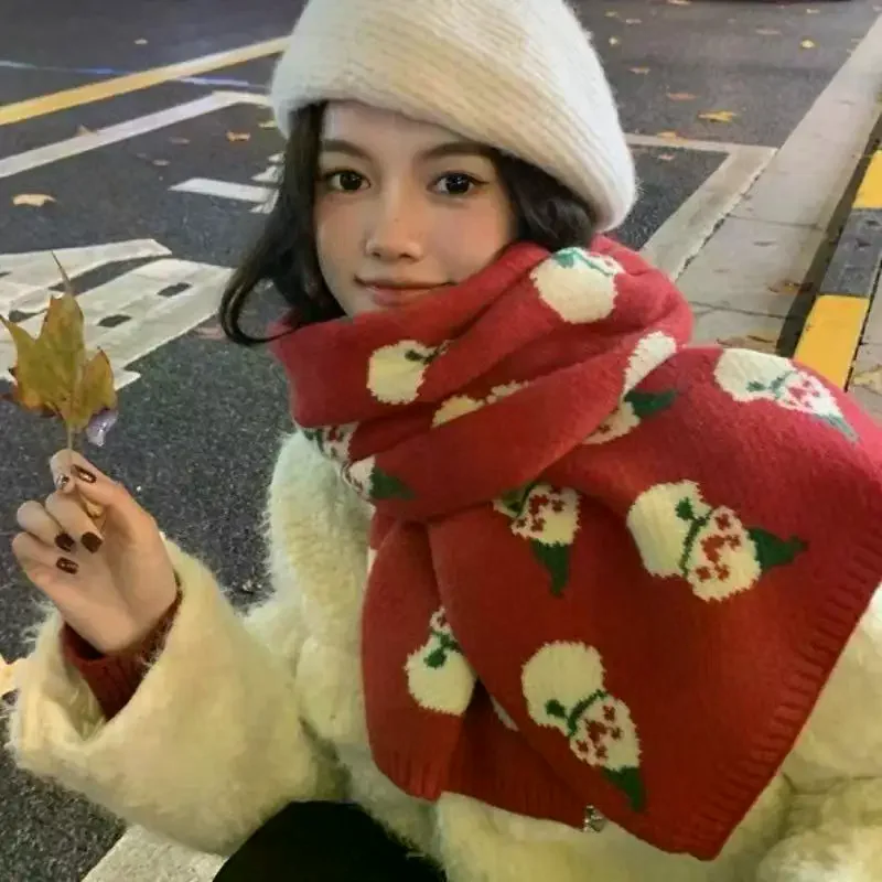 Fashionable Christmas Elk Snowman Scarf Warm Shawl Red Scarf Student Couple Christmas Gift Winter Warm Neck Protection Scarf