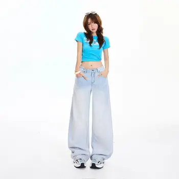 American retro high-waisted wide-leg jeans with adjustable curved blade design and back button. 1