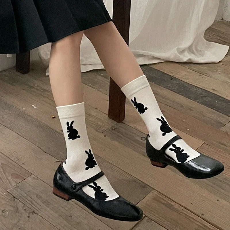 

Sweet Cute Rabbit Print Kawaii Socks College Style School Students Black White Socks Vintage Harajuku Women Cartoon Cotton Socks
