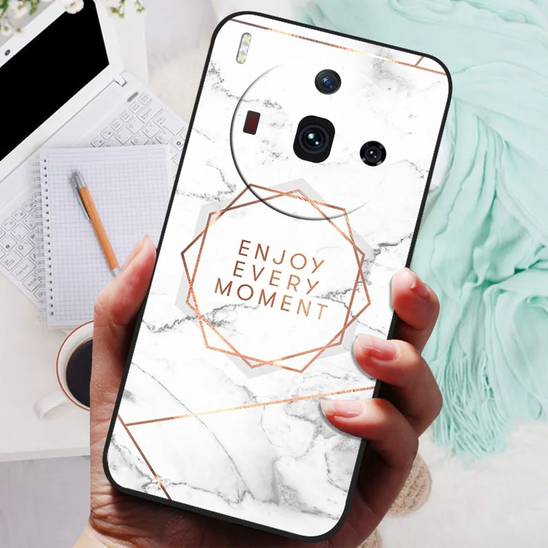 Enhance your device protection with this premium silicone shockproof phone case featuring a soft yet durable cover for superior defense and style.