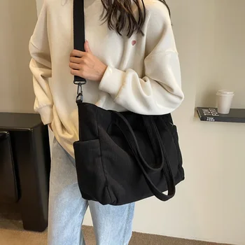 Borsa a tracolla versatile alla moda Borsa quadrata in velluto a coste per pendolarismo universitario Borsa a tracolla portatile per il tempo libero unisex di grande capacità