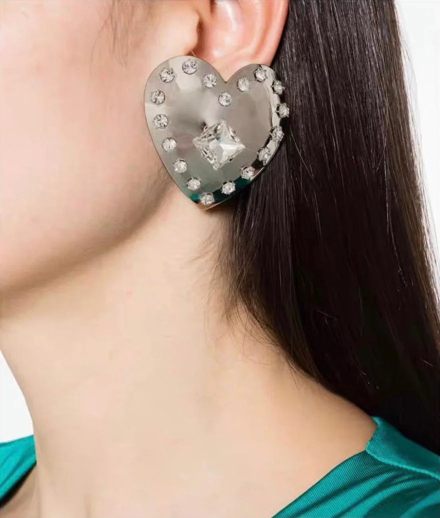 Earrings Temperament Light Luxurious Peach Heart Clip For Women Aretes De Mujer Pendientes Boucle D’Oreille Orecchini Clip De