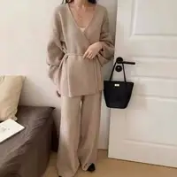 [EWQ] mode col en v à manches longues à lacets pull et taille haute pantalon décontracté femmes tricot ensemble vêtements 2025 automne nouveau 16O1719 2