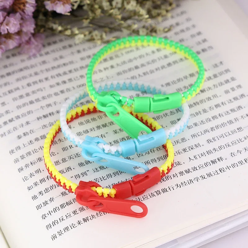 24/48pcs Friendship Fidget Zipper Bracelets 7.5 Inches Sensory Toys Set Neon Colors Birthday Party Favors for Kids Goodie Bags