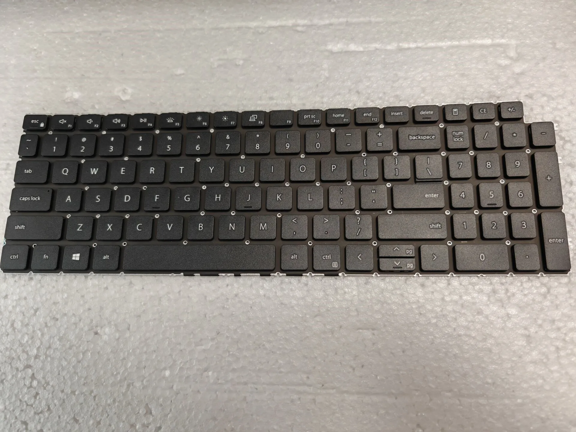 Tastiera Non Retroilluminata Usa Per Dell Latitude 3520 Vostro 3510 3520 3525 P117F P112F P107F 5510 5515 7510