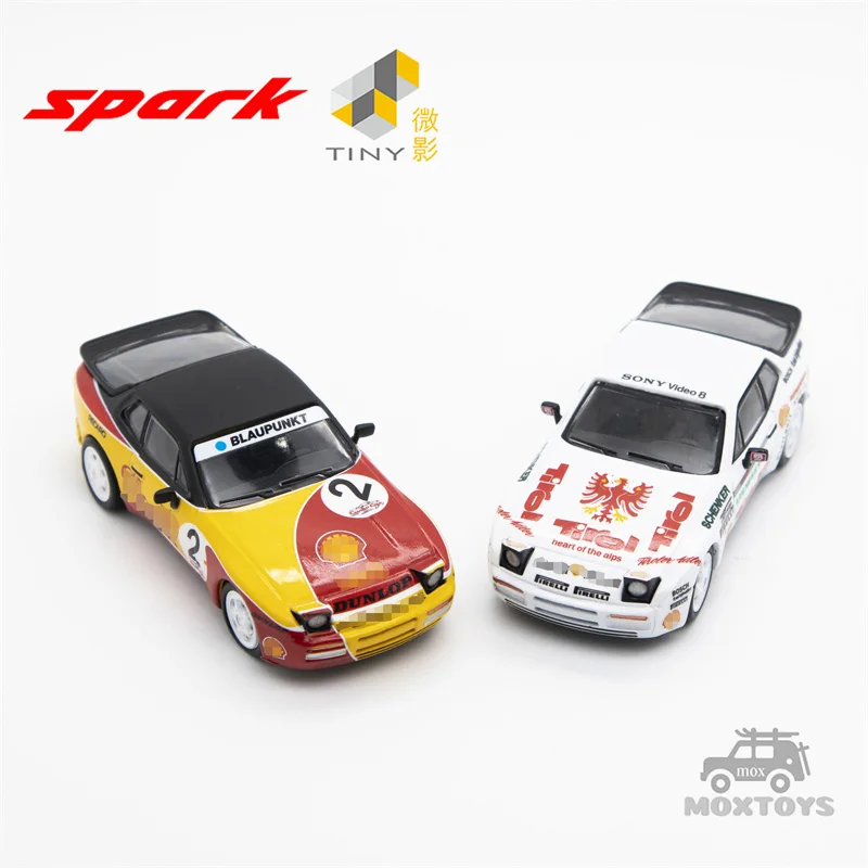 Spark X Tiny 1:64 944 Turbo Cup Combo - Turbo Cup #2 & Adler Von Tirol (Fari Verticali) Diecast Model Car