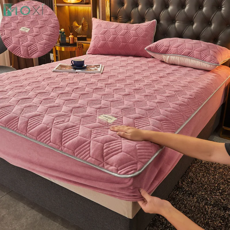 

Плюшевая утолщенная стеганая натяжная простыня, теплый мягкий бархатный чехол для матраса с защитой от клещей, королевский чехол для кровати (без наволочки), 1 шт.