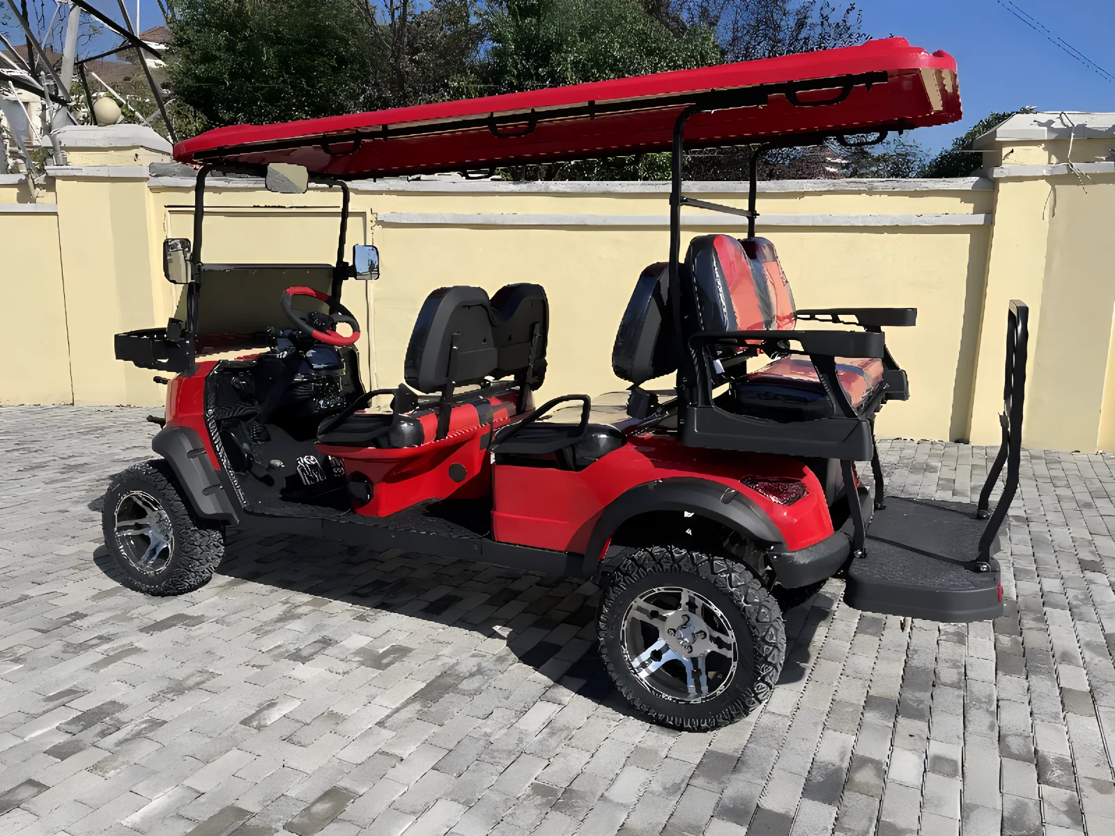 new hot selling CE certification with solar panel 4-seater 48V5kw lead-acid battery golf cart