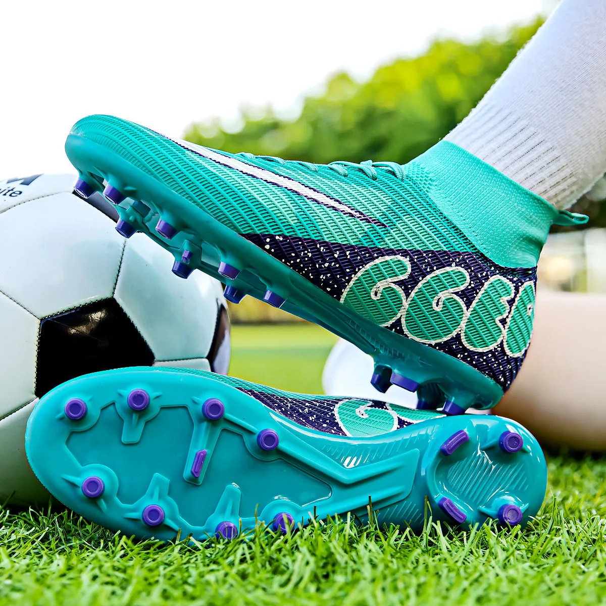 Fashion Adult Outdoor Lawn Long Spikes Soccer Shoes Football Shoes FG Cleats Breathable Soccer Trainning Sneakers