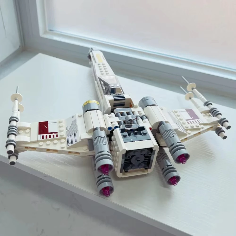 MOC 75301 X-Wing Fighter 3