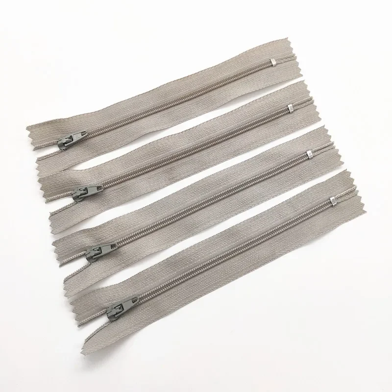 Description Picture 6 of item10Pcs  3# 7.5Cm-60Cm (3-24 Inches) Closed Nylon Coil Zipper  Suitable For Clothes 20 Colors