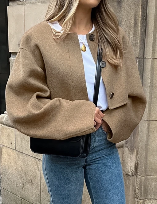 Brown Lazy Maillard Style Women's Woolen Jacket Solid Loose Fittinground Neck Long Sleeve Casual Temperament Thick Short Jacket lazy style loose pure wool women s thick belted cardigan solid color v neck casual fashion jacket cashmere knitted ‘sweater’