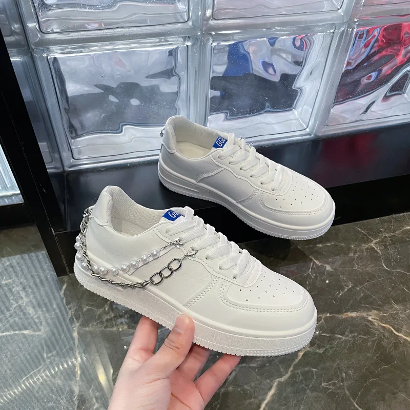 

2023 Casual Pure White Women Sneakers Chain Pearl All-match Niche Running Shoes Jogger Platform Breathable Ladies Footwear New
