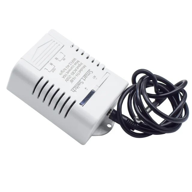 white ZN37478701