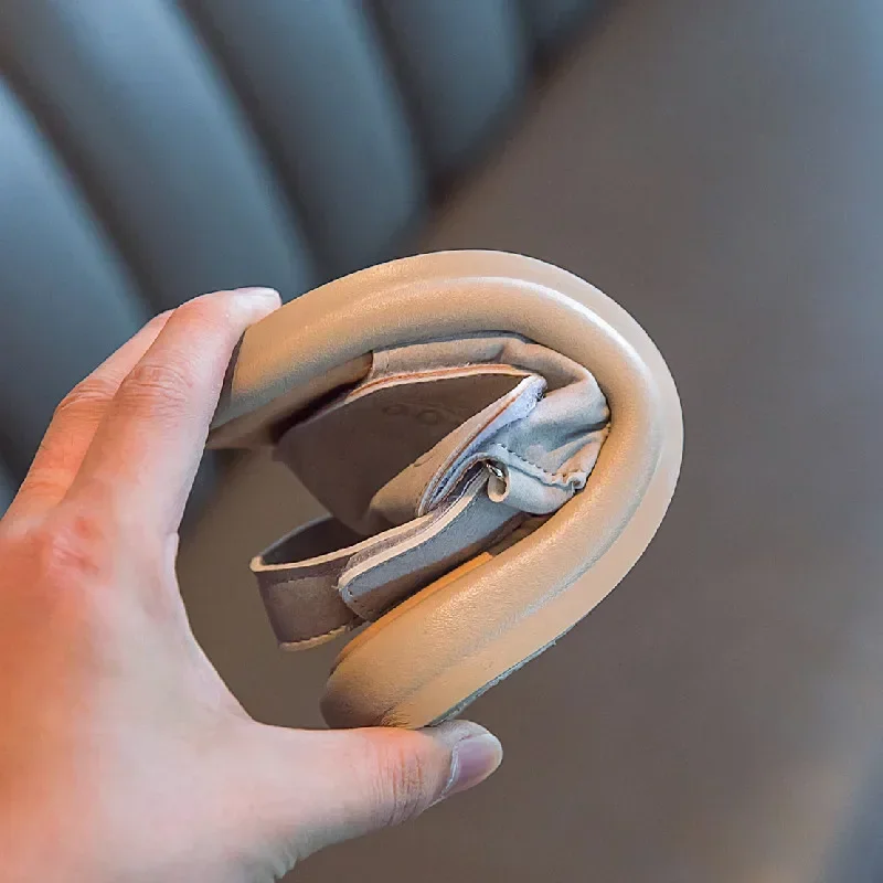 Slide image 38561409449e4d5caa44dcb5fcf3a161