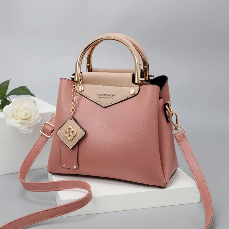 Fashion and Simple PU Soft Leather Lady Bag In Autumn and Winter of 2022, Iron Handle Handbag, Shoulder Bag