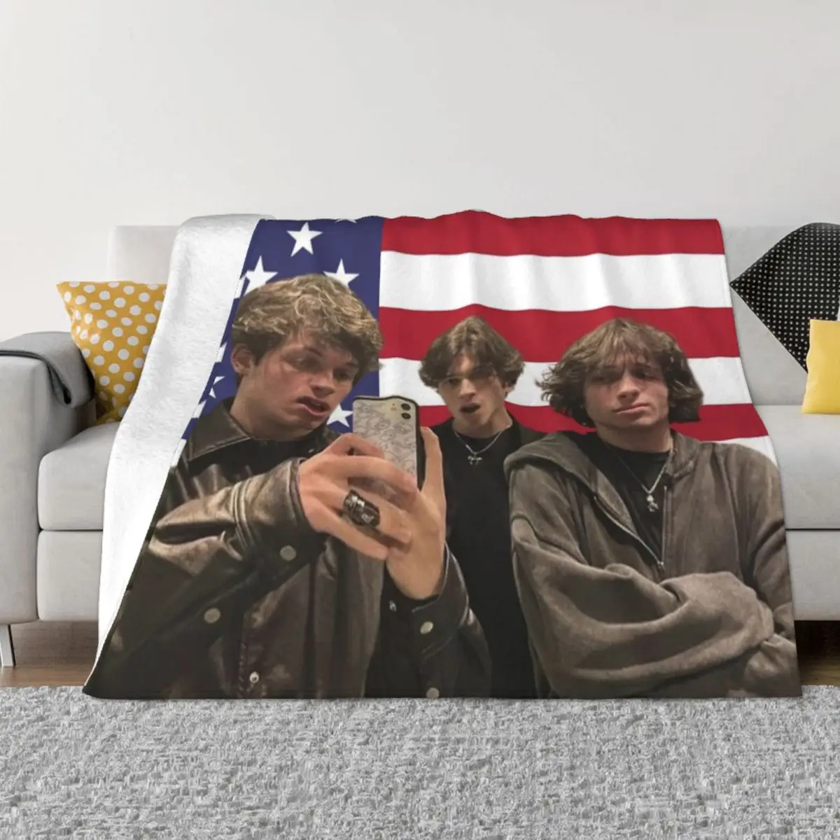 

Sturniolo Triplets Plaid Blanket Sofa Cover Flannel Spring/Autumn Handsome Boy Thin Throw Blanket for Bed Couch Bedding Throws