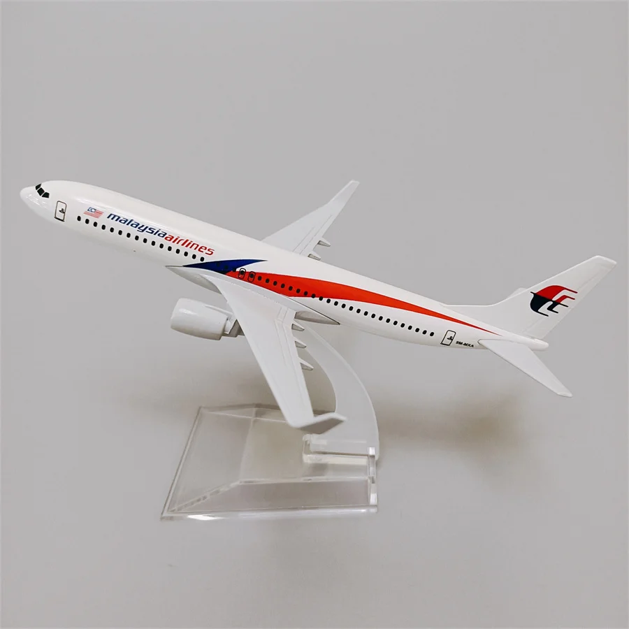 

Металлический сплав, модель самолета B737 авиакомпании, Малайзия, Боинг 737, дыхательные пути, модель литая самолета, подарки 16 см