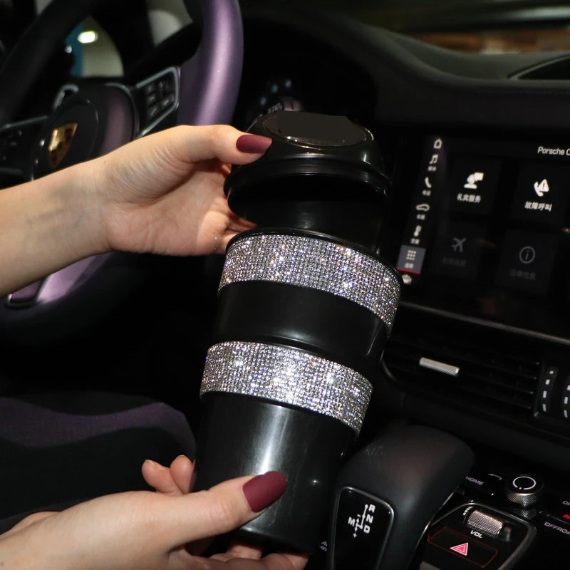 Cute Cartoon Rhinestone Car Trash Garbage Can Diamond Crystal Auto Trash Dust Holder Mini Garbage Bin Car Storage Box Girls
