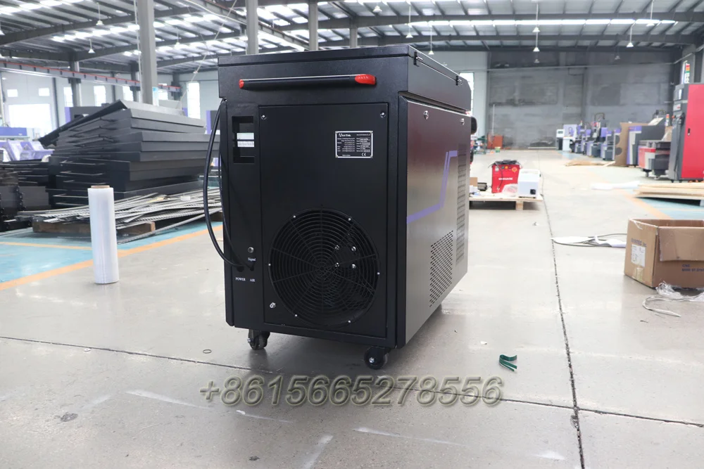AccTek Robot Fiber Laser Welding Machines 3kW with Ce Certification Door to Door Delivery for Sale
