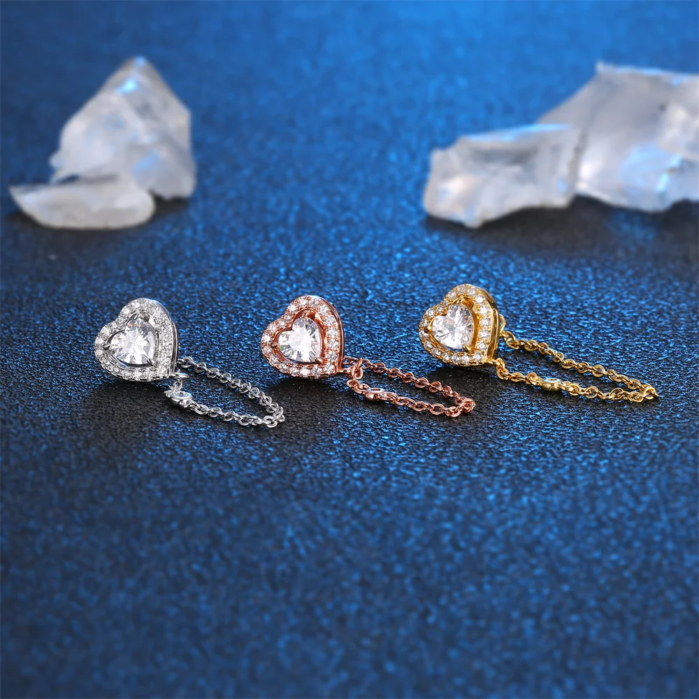 

Серьги в форме сердца из серебра 925 пробы