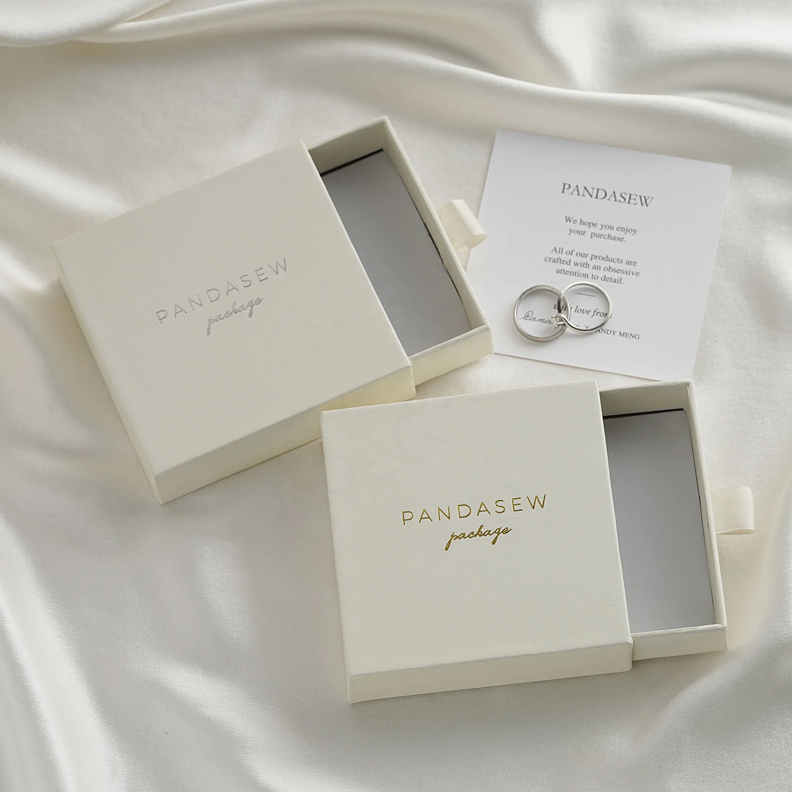 

20PCS 9x9x2.5cm Custom Logo Luxury Bracelet Pendant Gift Paper Jewelry Packaging Box for Wedding, Birthday, Holiday Party Gift