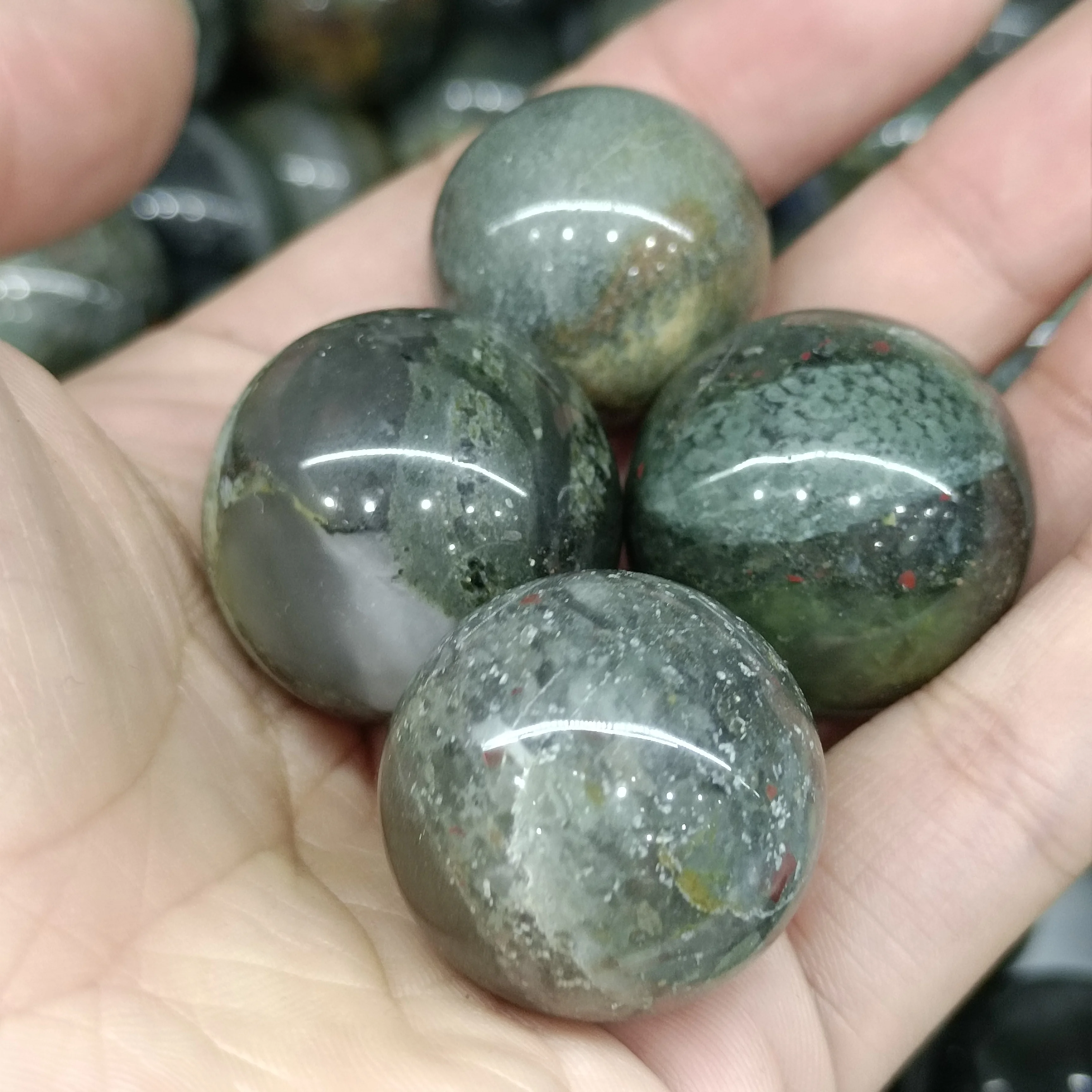 

2-3 см 1 шт. натуральный кристалл, Африканский камень в виде крови, исцеляющая зеркальная полированная Сфера, украшение для дома, подарок, «сделай сам»