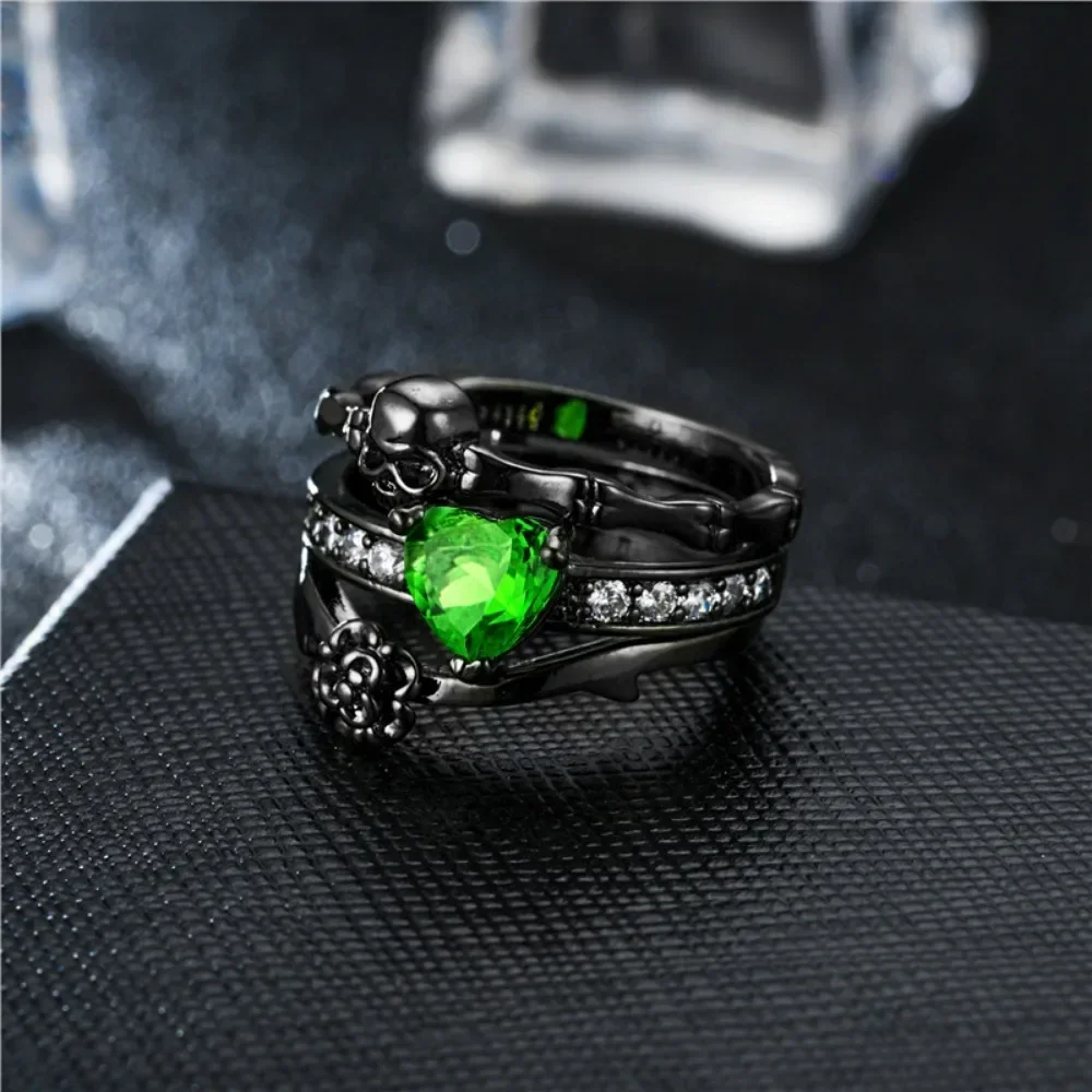 Gothic Personality Embedded Dark Skull Heart Promise Male and Female Couple Ring Ornament Halloween Rings Set