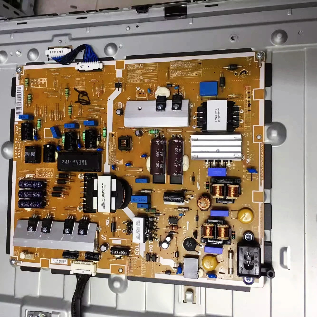UA40F6100AJ-UA40F6400AJ-40F6420AJ-power-board-BN44-00622A-D.jpg