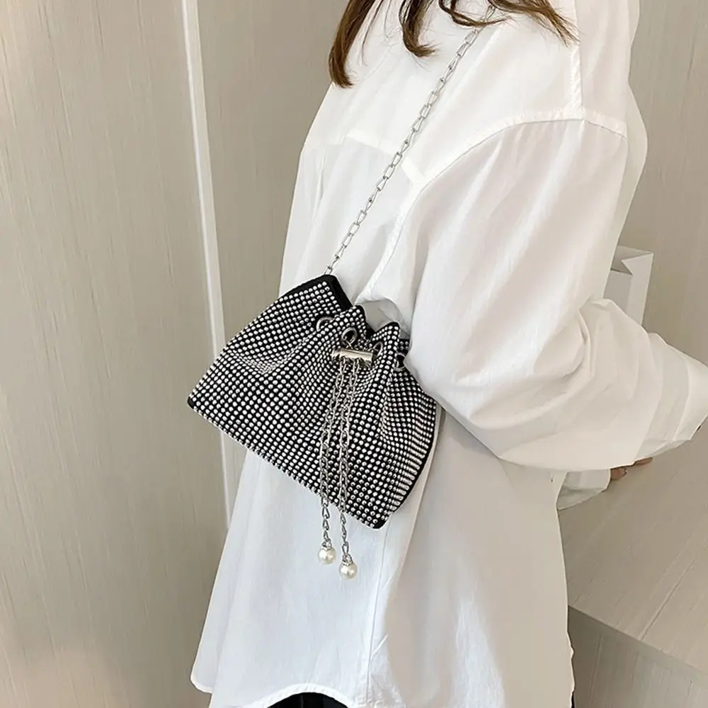 

Pouch Rhinestone Full Diamond Sequin Cloth Crossbody Bag Women Handbags Small Bucket Bag Chain Shoulder Bag Female Handbag