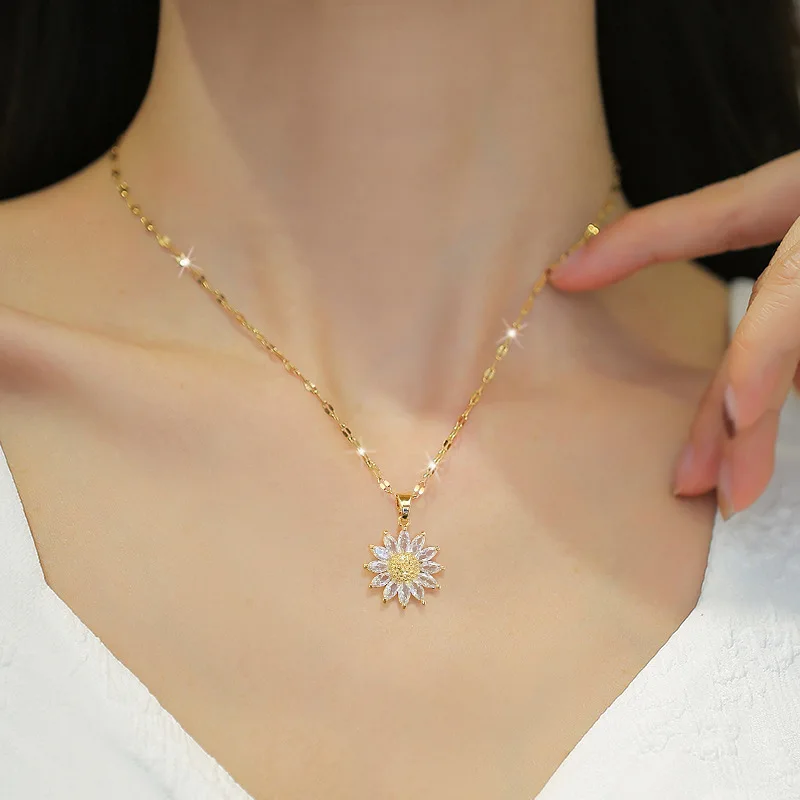 Cold Style Light Luxury Minority Full Diamond Zircon Titanium Steel Necklace For Women