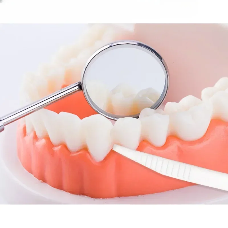 60Pcs/Box Portable Fish Bone Shape Disposable Plastic Toothpicks Teeth Cleaning Interdental Brush Oral Gum Teeth Cleaning Care