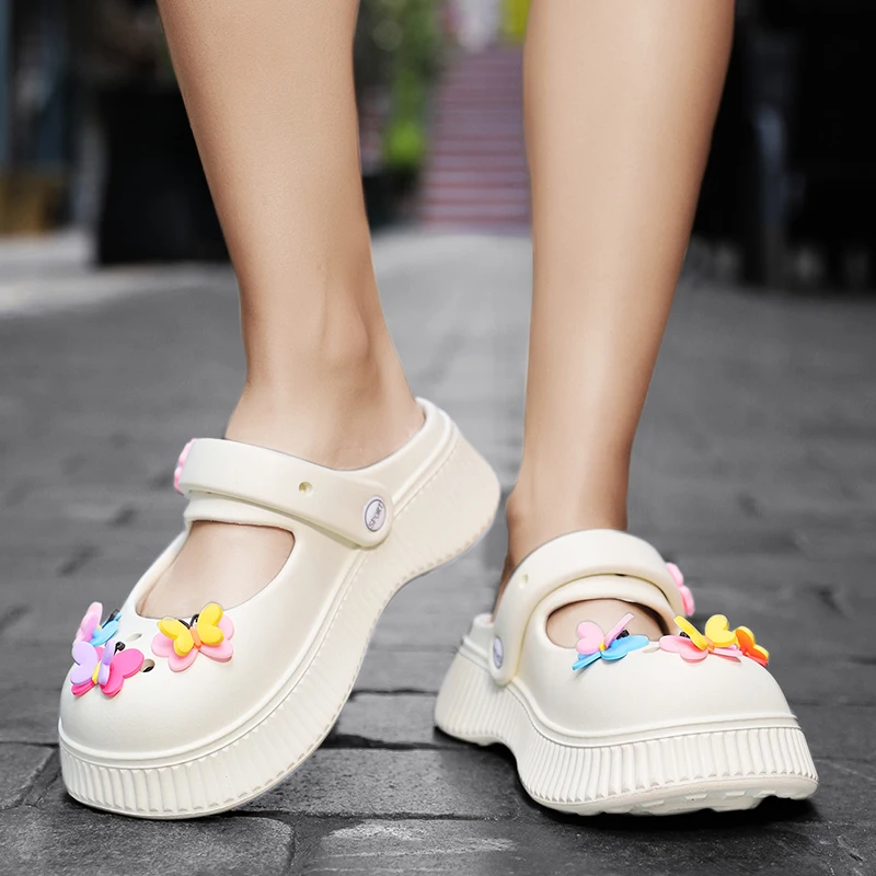 Summer Women Slippers Platform Clogs Garden Shoes Soft Outdoor Beach Sandals Chunky Slippers Butterfly Decoration Vacation Shoe