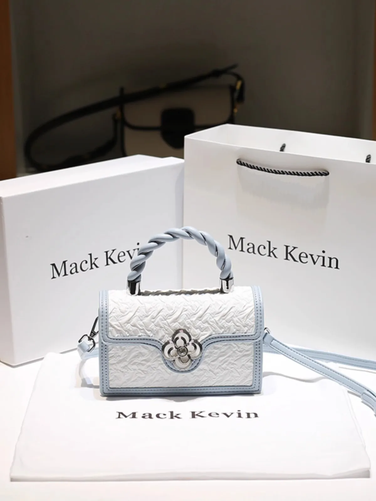 حقيبة كتف مربعة الشكل للنساء، بتصميم عملي متعدد ال...