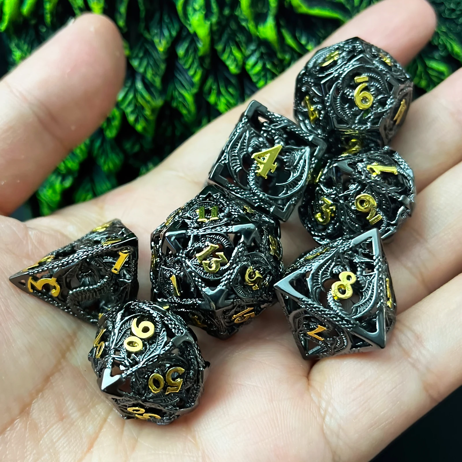 

Hollow DND Metal Dice Set for Dungeons and Dragons Dice D and D Dice Role Playing Games D+D Polyhedral Dice 7PCS RPG D&D Dice wi