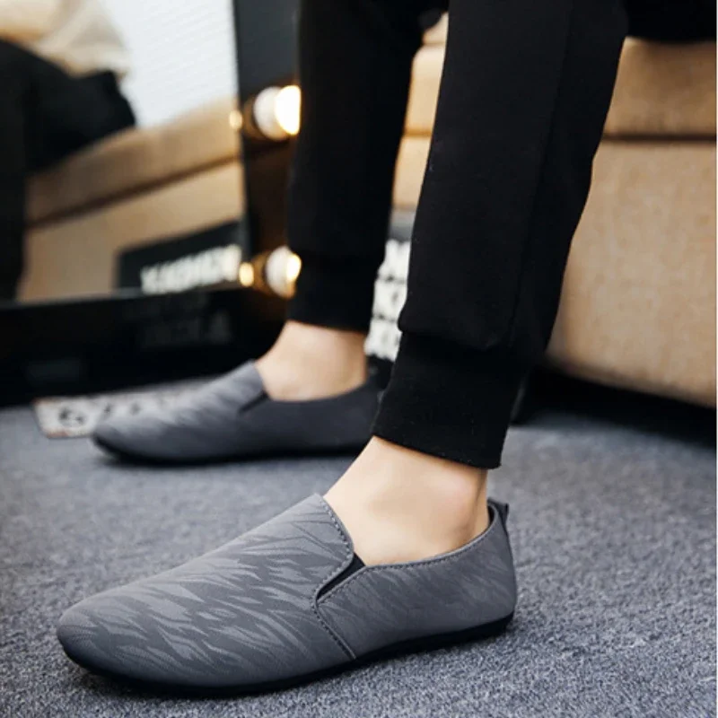 2023 Men Flat Casual Loafers Trend Slip on Sport Shoes Fashion Light Breathable Solid Color Walking Shoes Zapatillas Hombre 5
