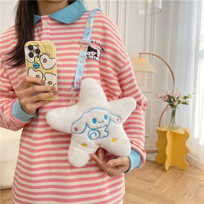 

Kawaii Sanrio Hello Kitty Pikachu Cinnamoroll Kuromi Plush shoulder Bags Pentagram Plush peluches Bag For Girls Kids Children