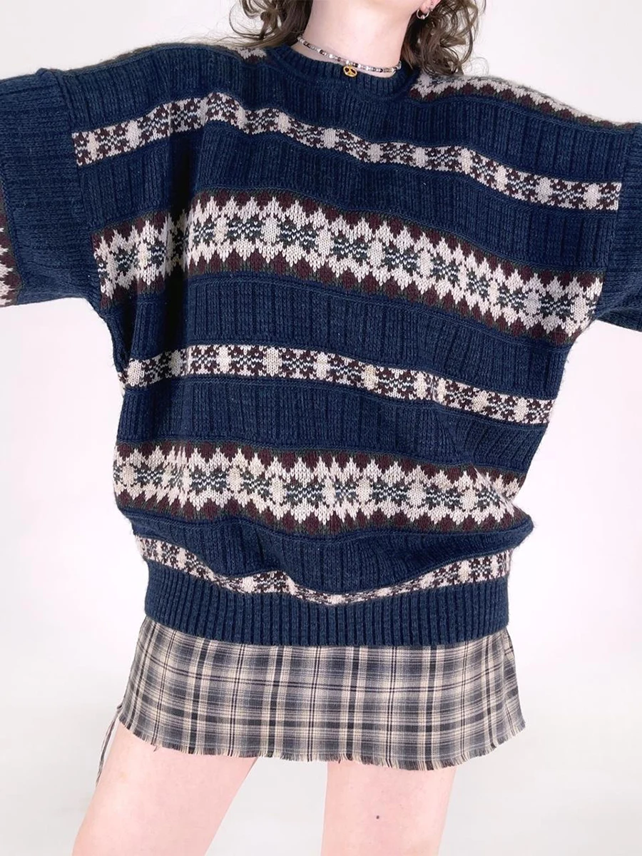 

Women's Oversize Fashion Casual Snowflake Print Sweater Long Sleeve Shoulder Drop Loose Knit Pullover