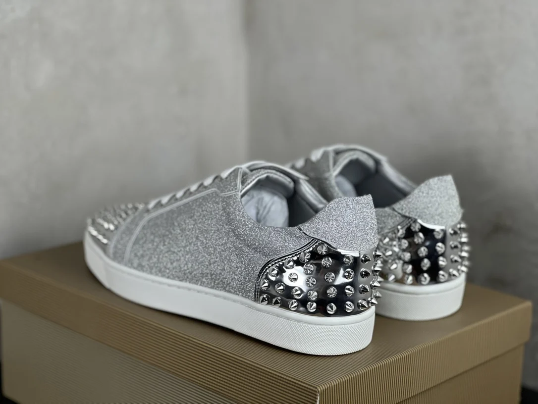Fashion  Silver Men Woman Flat Heel Loafer Shoes Spike Toe Sneakers Female Male Sports Casual Single Shoes 3