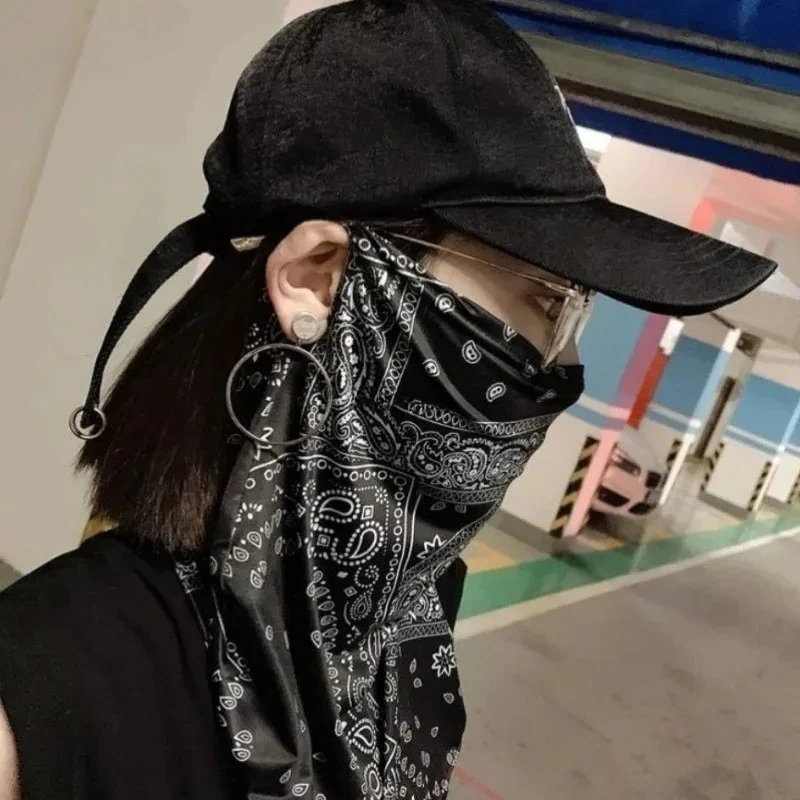 Ear Hanging Face Mask, Full Face Protective Face Mask, Suitable for Spring and Summer Use, Outdoor Sports Face Towel, Unisex