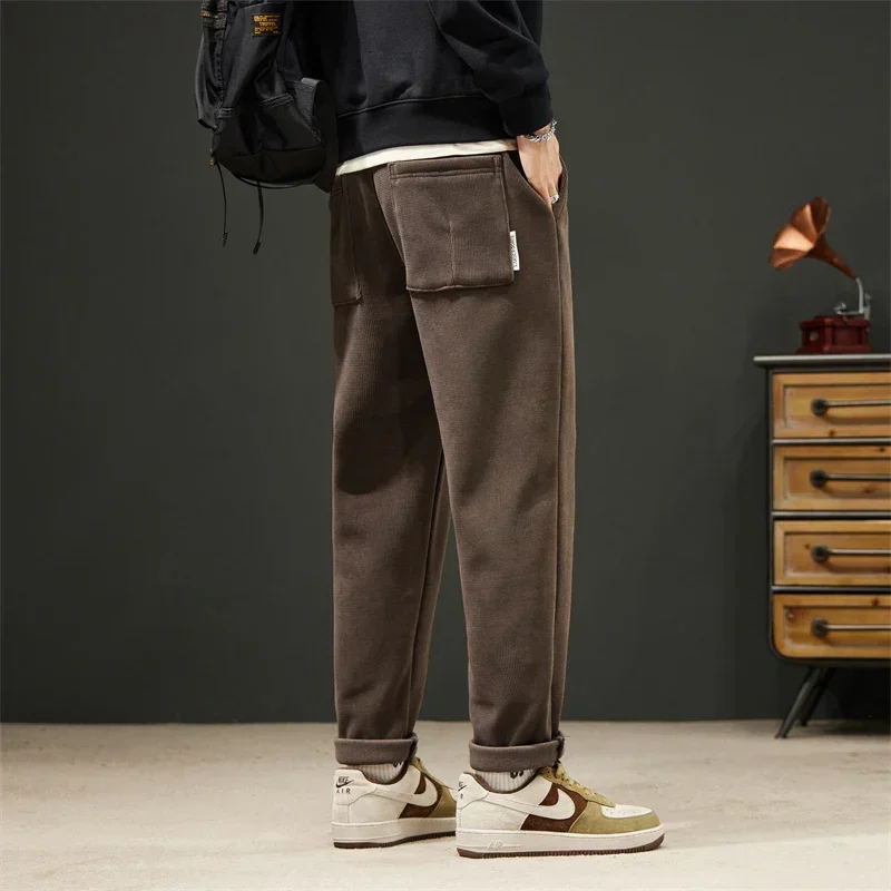 Spring and Autumn Boao Velvet Brand Sports Joggers Loose Straight Leg Casual Ninth Pants Jumpsuit Men Harajuku Cargo Sweatpants