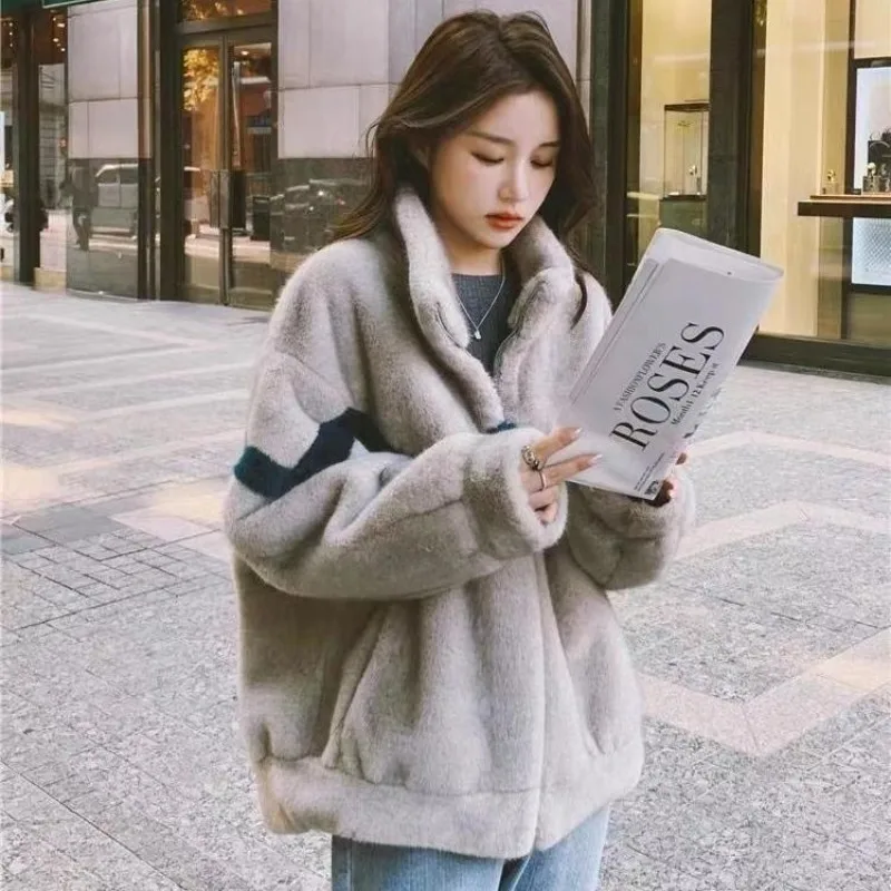 2023 Winter New Women Imitation Mink Fur Coat Short Fleece-Lined Thicken Warm Stand Collar Outwear Fashion Loose Casual Outcoat new winter warm thicken corduroy jackets men fur collar khaki coat 2021 casual solid color loose all match fleece thermal parkas