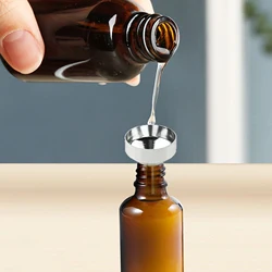 5PCS Mini Kitchen Oil Liquid Funnel Metal Funnel with Detachable Filter Wide Mouth Funnel for Canning Kitchen Supplies