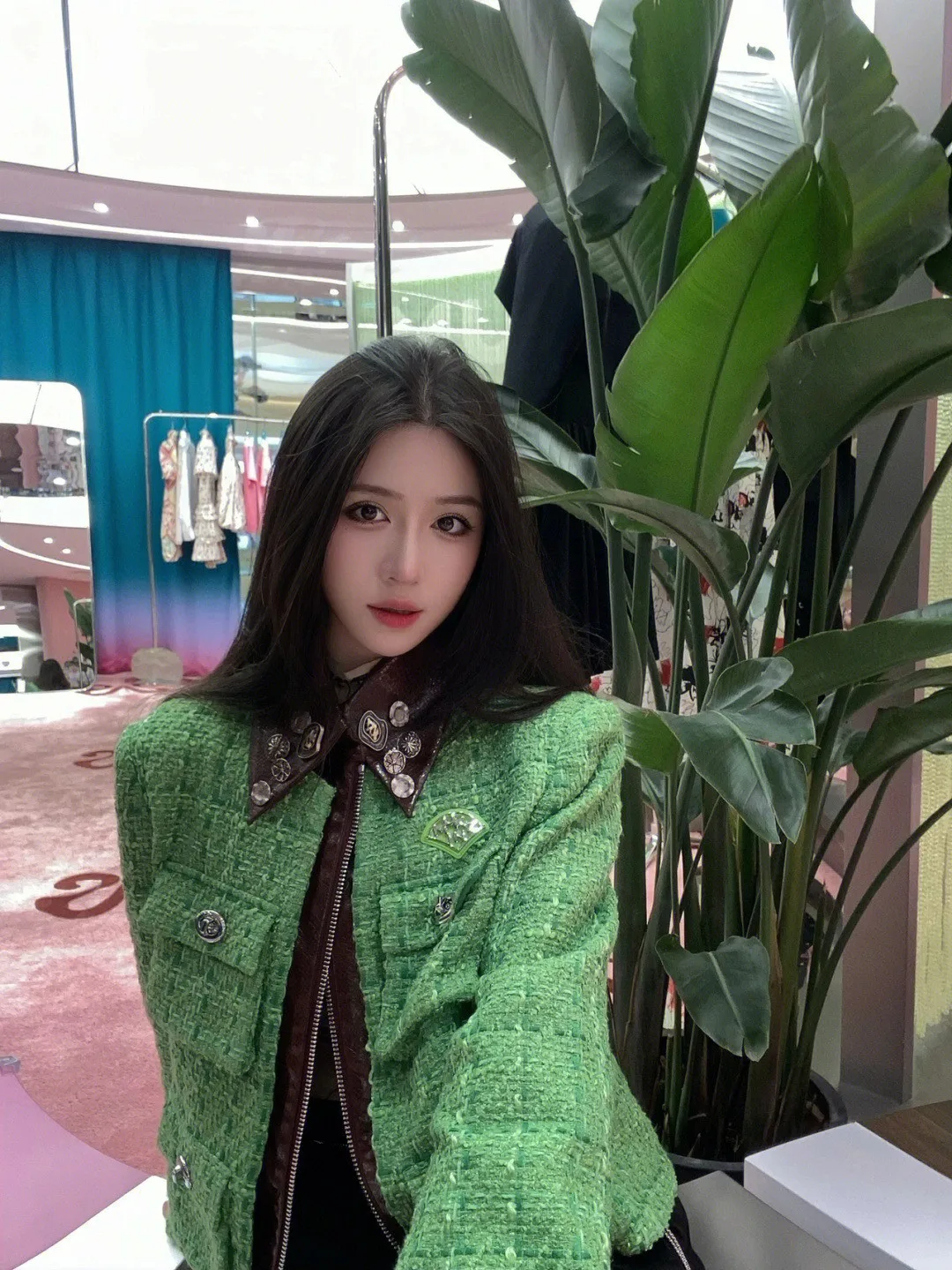 

Autumn 2022 New Paris Fashion Green Plaid Tweed Twill Short Coat Small Fragrant Leather Splice High Quality Multi Pocket Jacket