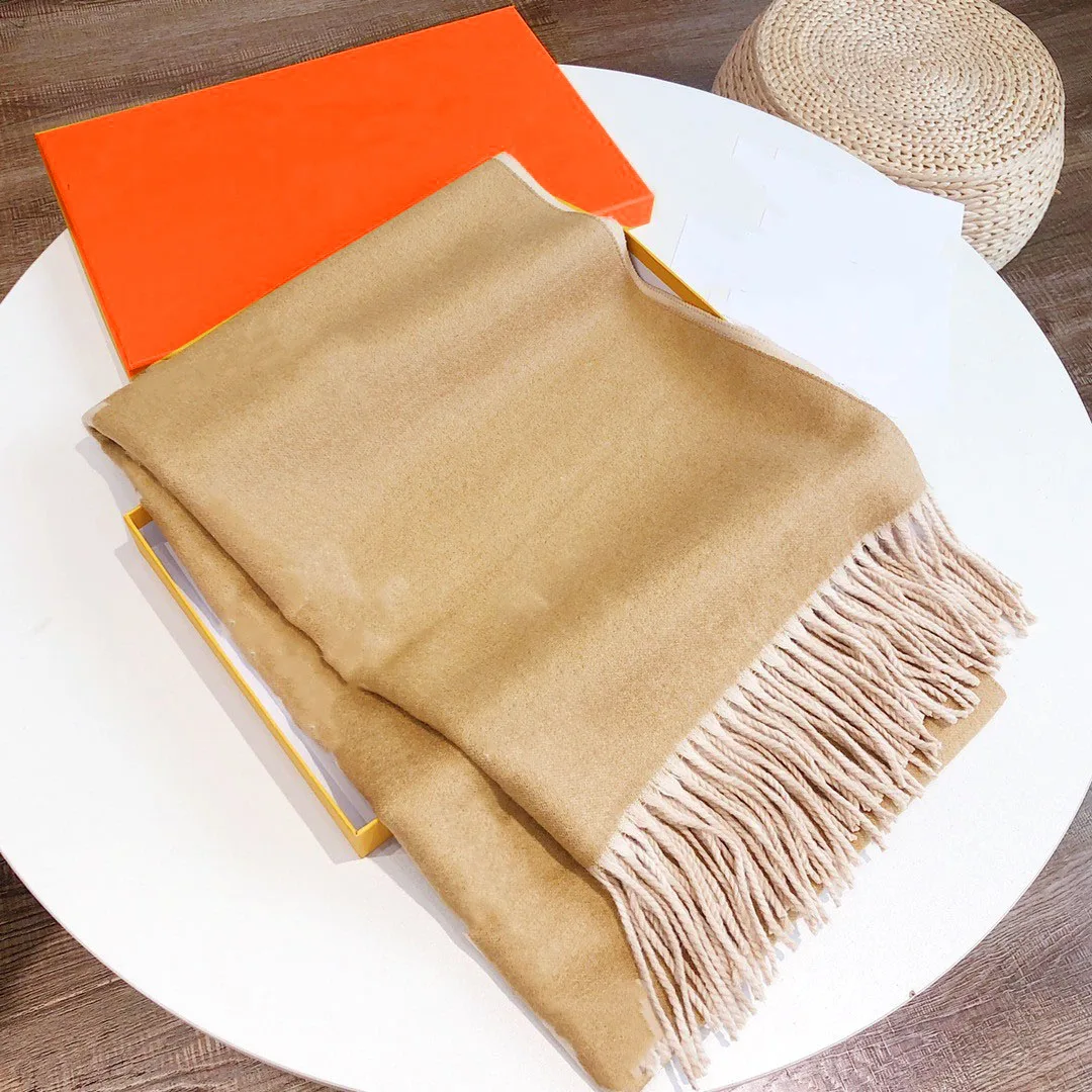 

2023 New Luxury Designer Women's High Quality Cashmere Scarf