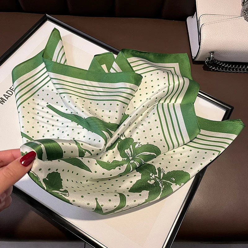 

Новый шарф-повязка из чистого 100% шелка с цветком, роскошные аксессуары для волос, лента для волос, шейный платок на запястье, бандана с принтом