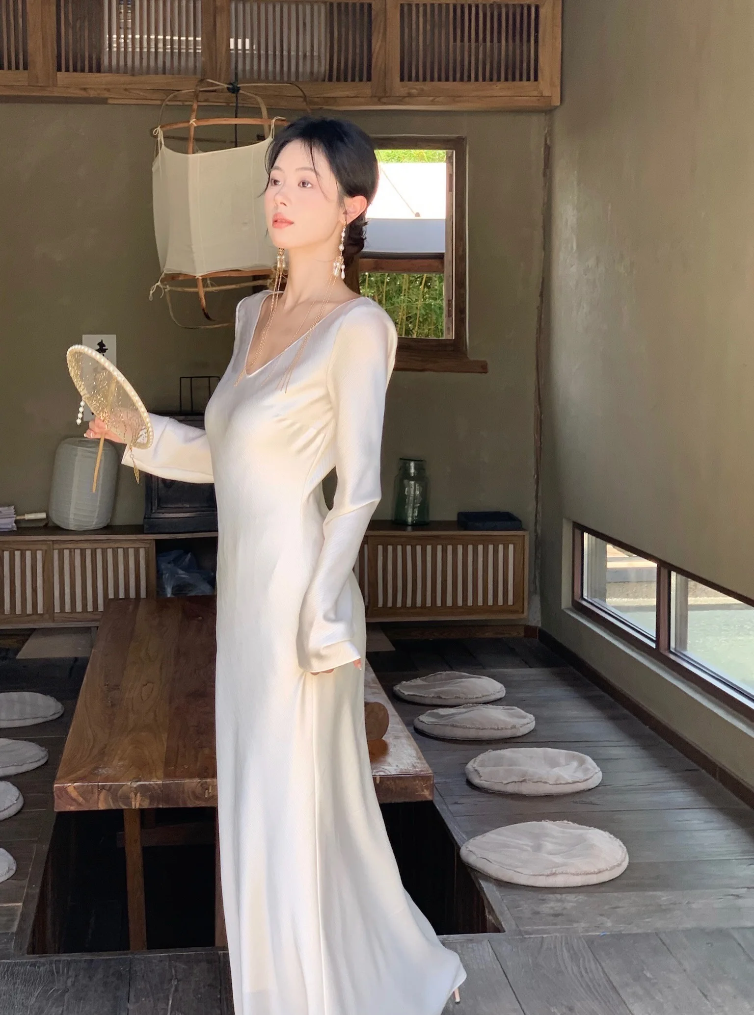 Vestidos largos de satén de otoño para mujer, vestido de fiesta de noche para boda, vestido de graduación, vestido de sirena de una pieza con cuello en V y mangas largas