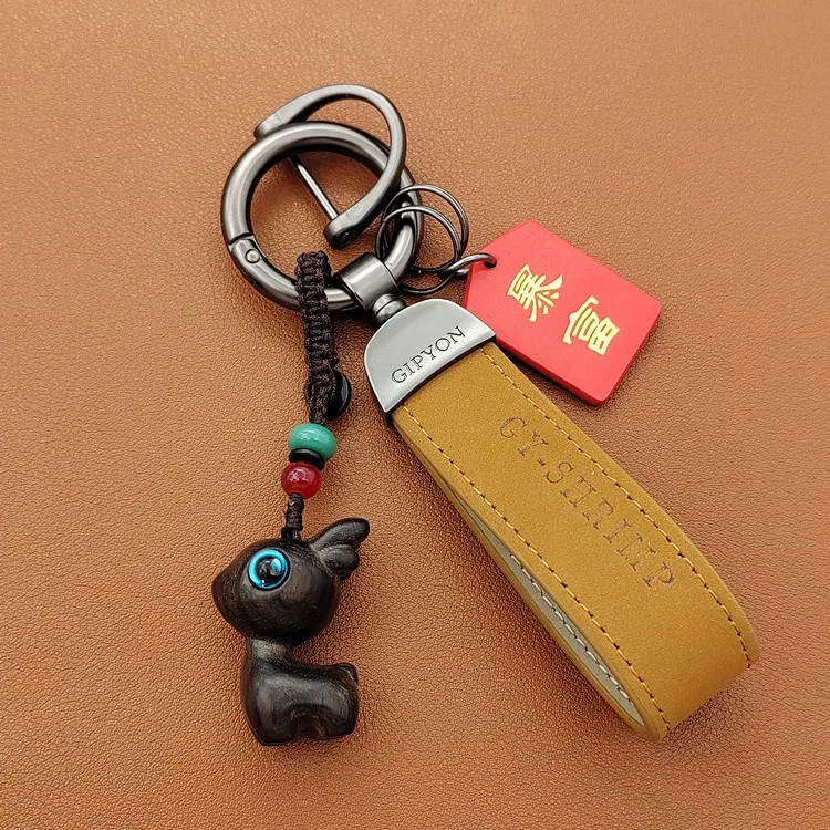 All the way safe sandalwood fawn keychain, male and female couples high-end creative gifts cute car key chain pendant